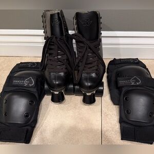 SOLD❌Riedell Black Wave Quad Roller Skates❌Indoor/Outdoor❌Black Protective Pads❌